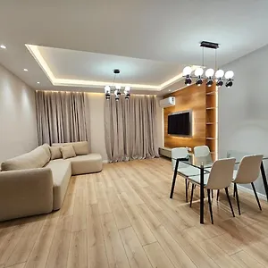 https://luxury-app-in-blloku-area.albaniahotels.org
